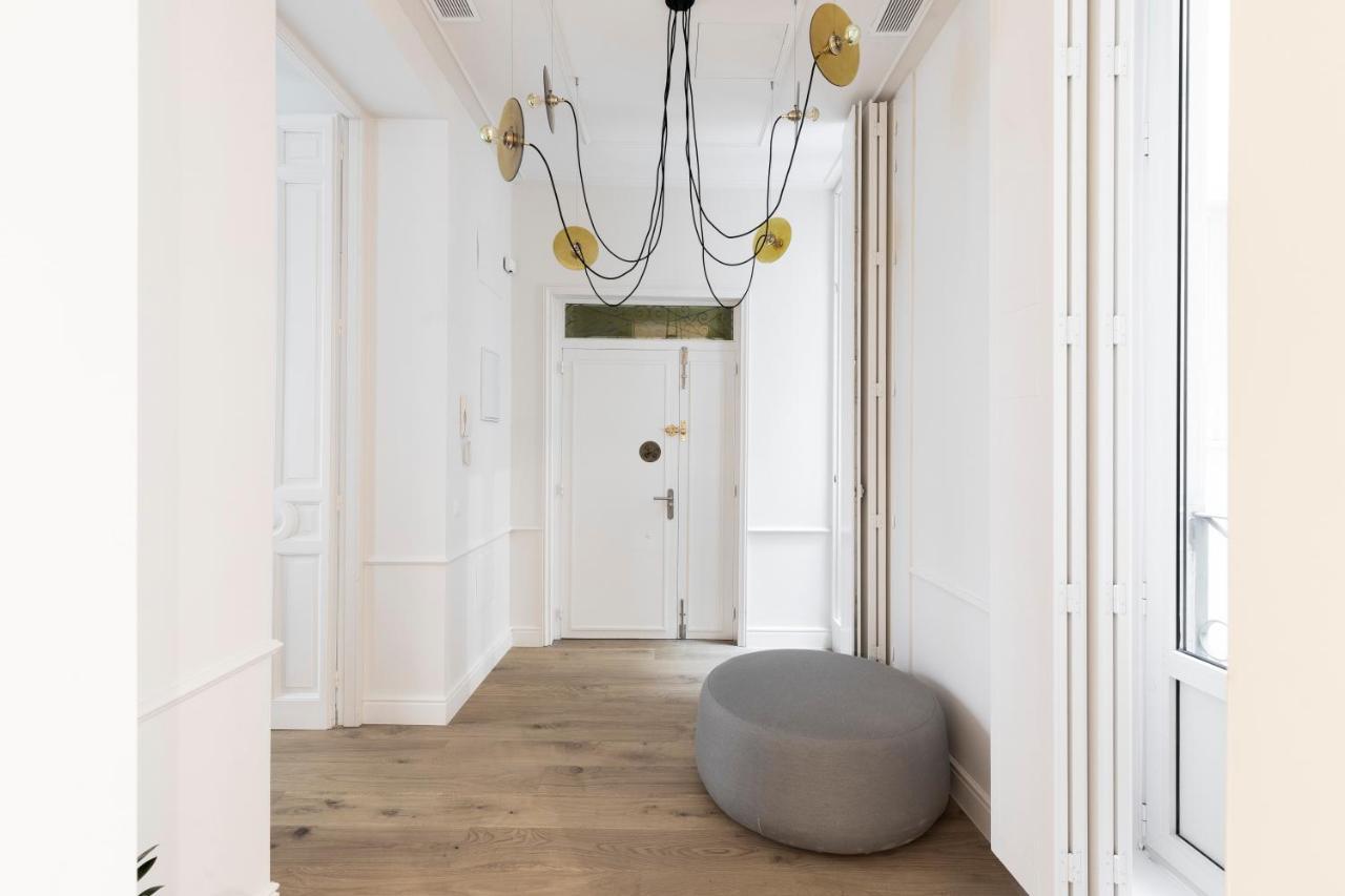 Recoletos House Aparthotel Madrid Exterior photo